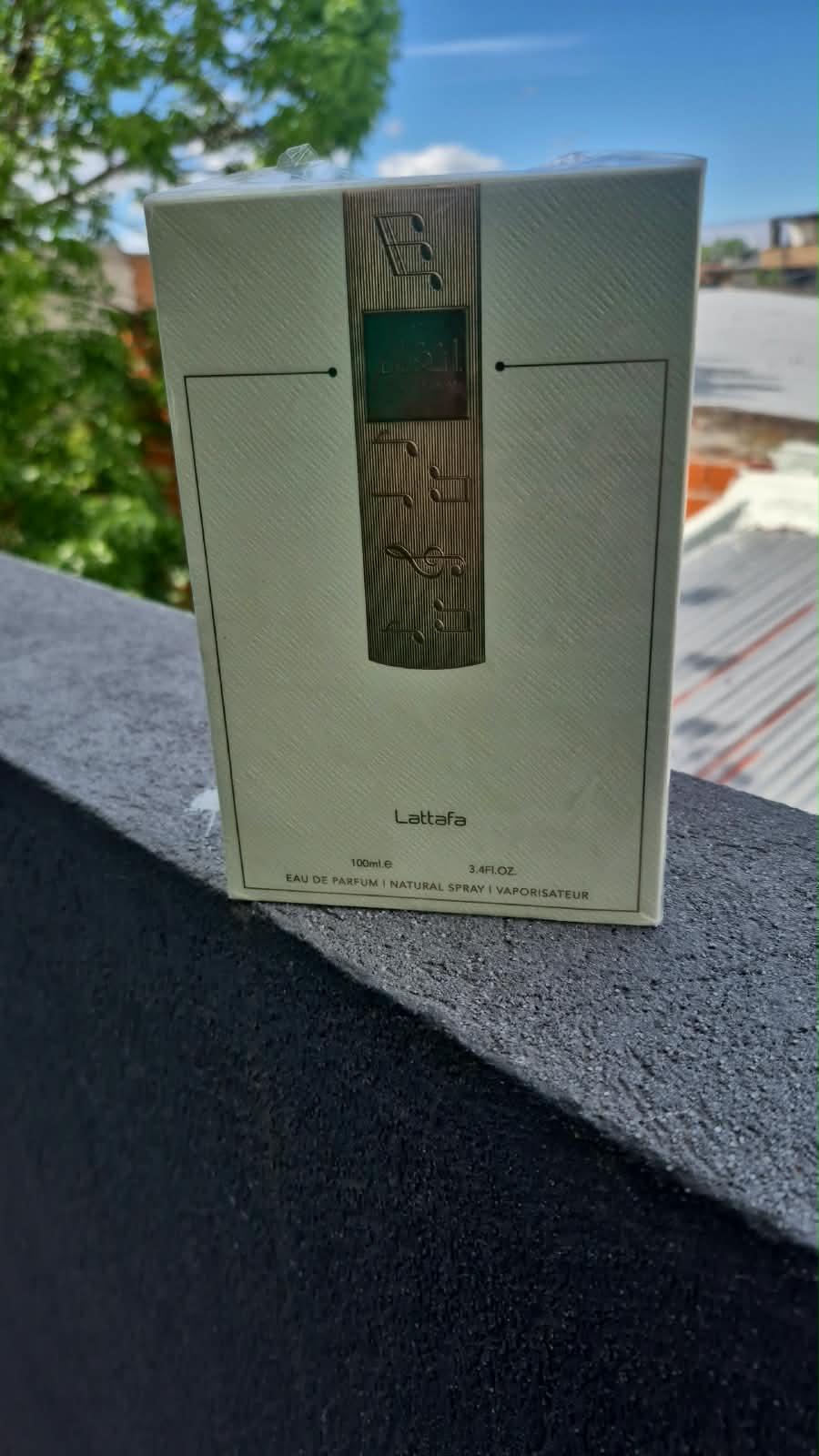 Perfume Árabe Lattafa (Edición Beige) 100 ml